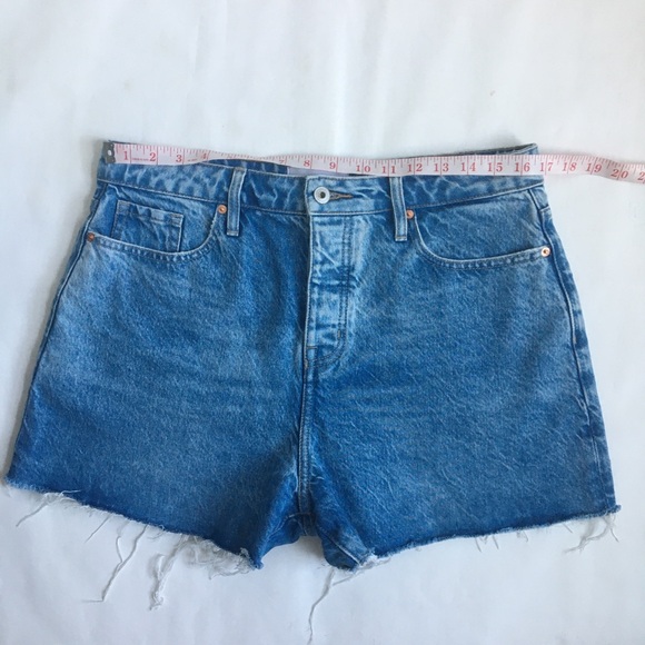 OUTLAND DENIM Annie High Rise Relaxed Former Blue Denim Jean Short Size 31 - Picture 12 of 17